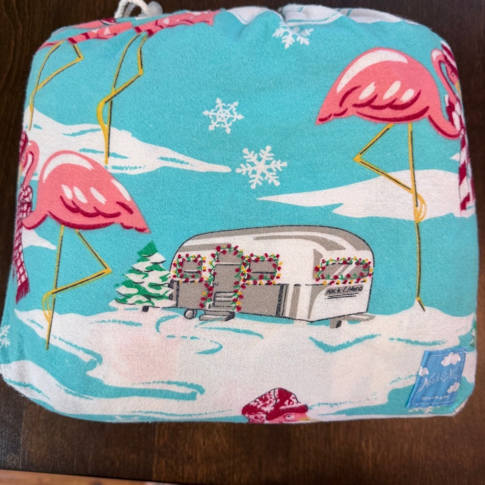 Nick & Nora Flannel Sheet Set Twin Size Winter Flamingo Vintage Camper Blue